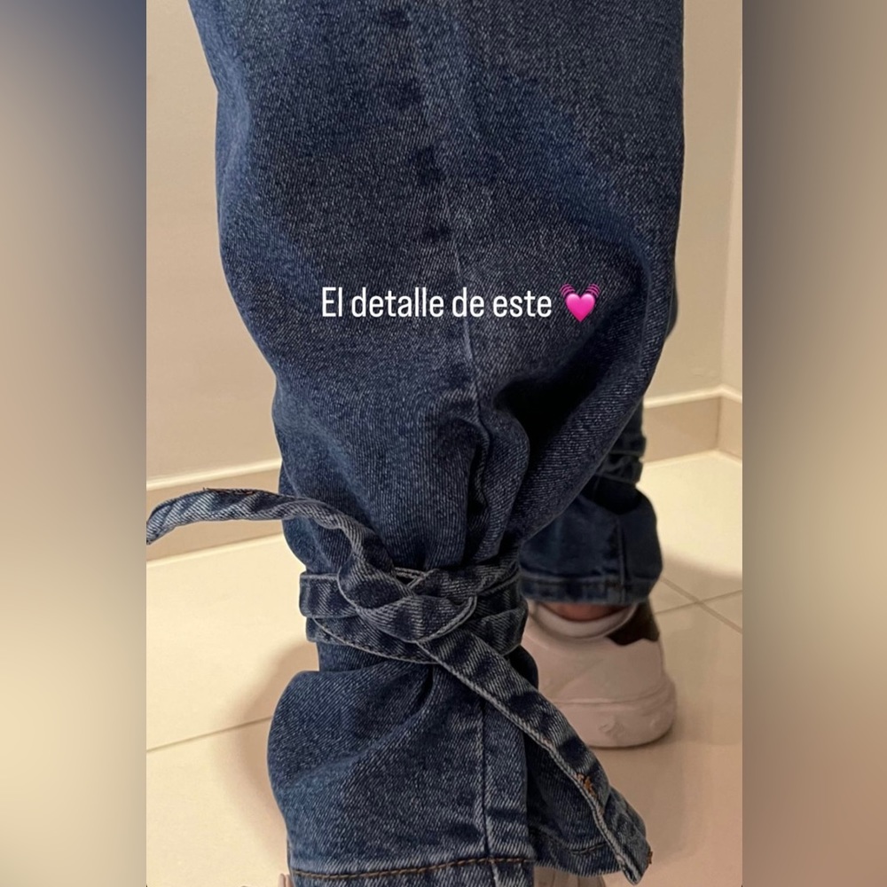Detailed jeans - Picture 2 of 2